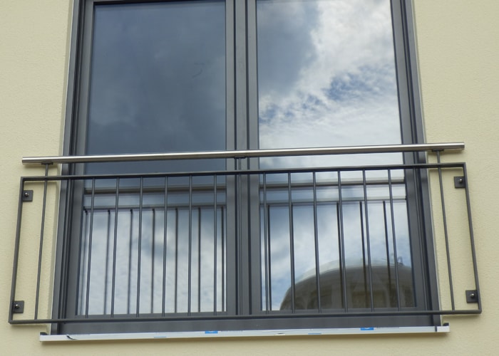 Metall ist ein kreativer Werkstoff - mb baumgartner franzoesischer balkon